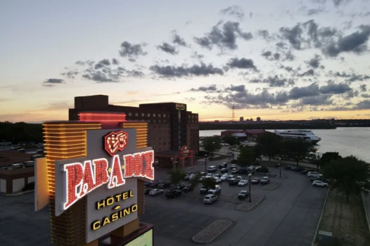 Par-A-Dice Hotel