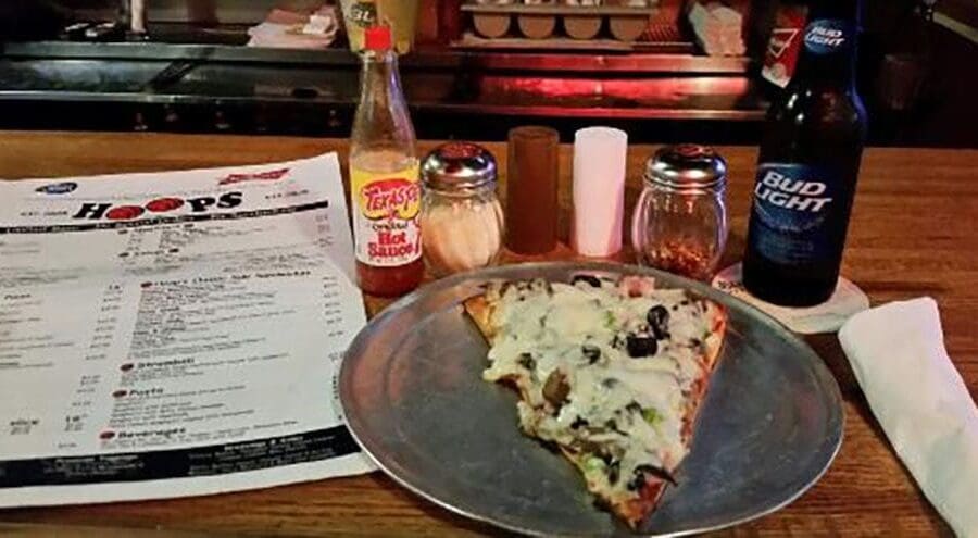 Hoop's Pub And Pizza
