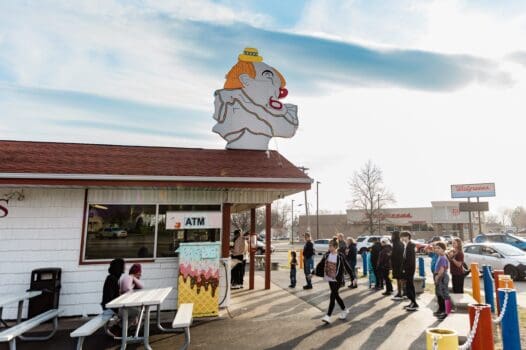 Emo's Dairy Mart