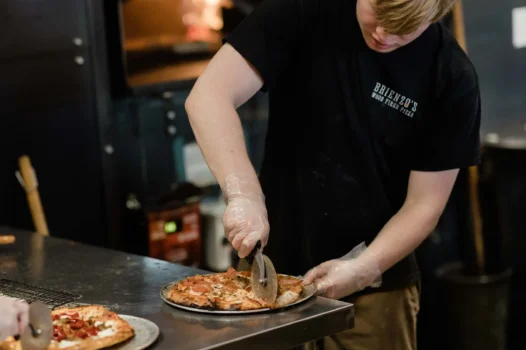 A Pizza-Lover’s Guide to the Best Pies in Peoria