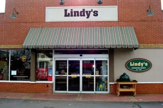 Lindy’s Downtown Market