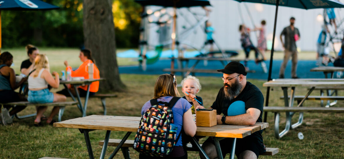 Perfect Peoria Picnics