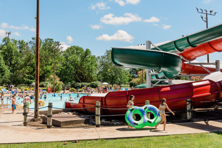 A Deep Dive Into the Peoria Area Swimming Pools