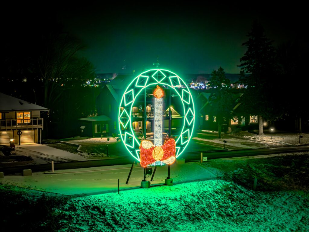 East Peoria Wreath Lighting