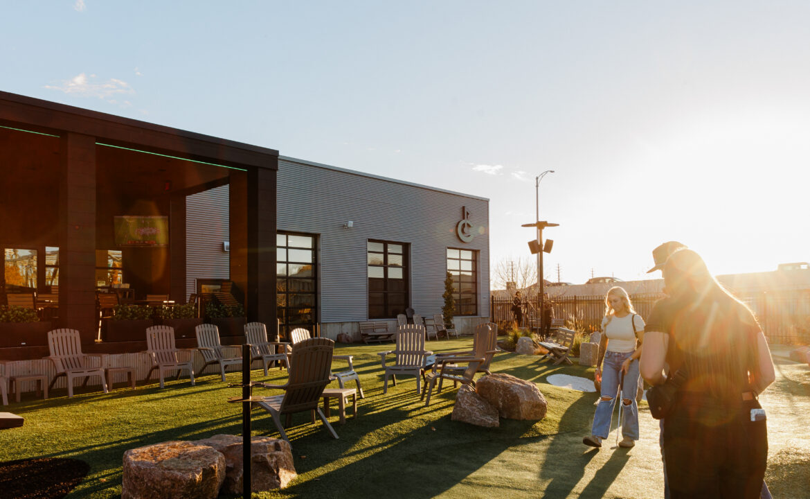 Swing into Spring with Indoor Golf